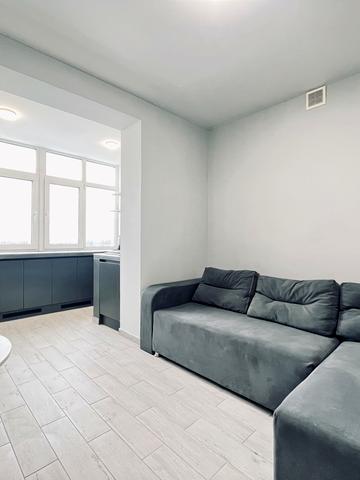 Бакинська вул., 1-Б