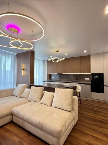 Бельведерська вул., 32-Б