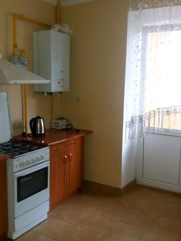 Львівська вул., 12