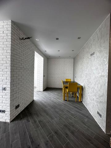 Заміська вул., 8