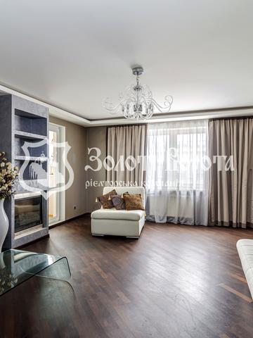 Дарницький бульв., 8