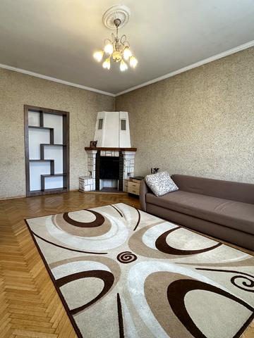 Ярослава Мудрого вул., 5