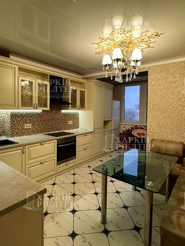 Лисаветинська вул., 1