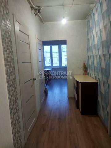 Захисників України вул., 5