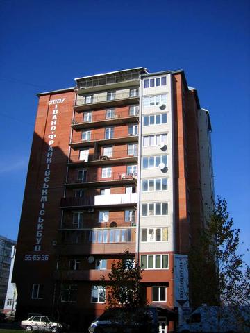 Угорницька вул., 16