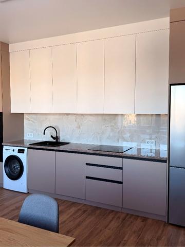 Романа Шухевича вул., (Будинок)