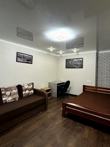 Павленківська пл., 3-Б