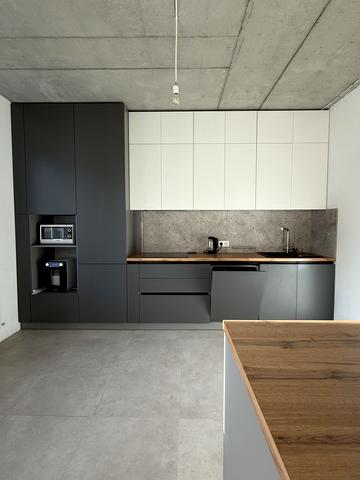 Володимира Івасюка вул., 40