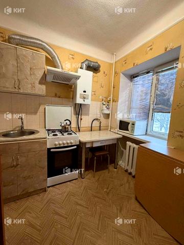 23 Серпня вул., 13