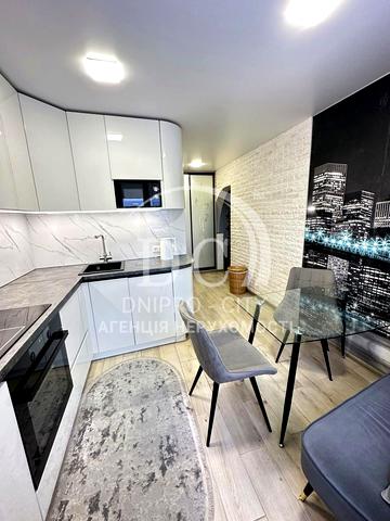 Метробудівська вул., 17