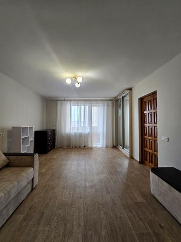 Любові Малої просп. (Постишева), 30