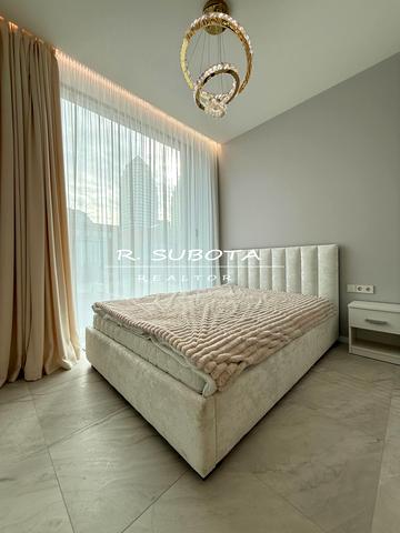 Січеславська Набережна вул., (Будинок)