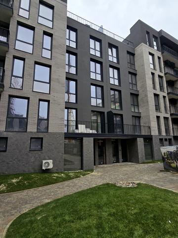 Мальовнича вул., (Будинок)