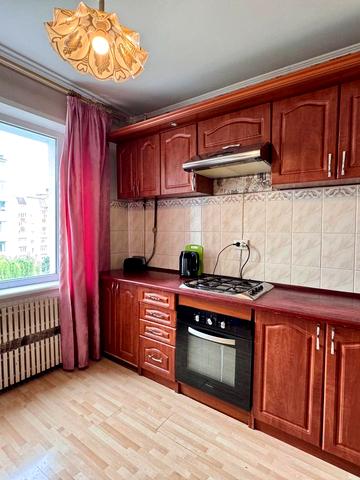 Гната Хоткевича вул., 81