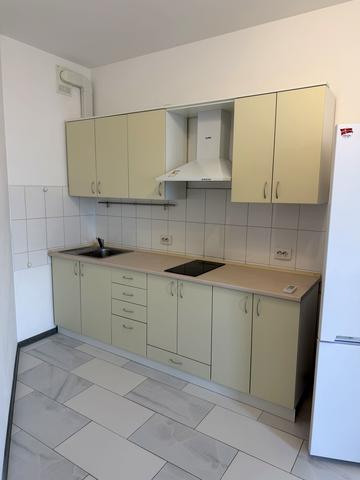 Каховська вул., 62-А