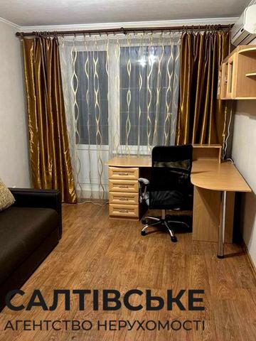 Академіка Павлова вул., 162