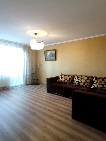 Черкаська, 25