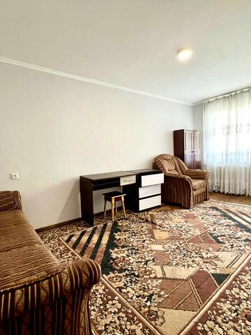 Медової Печери вул. (), 5