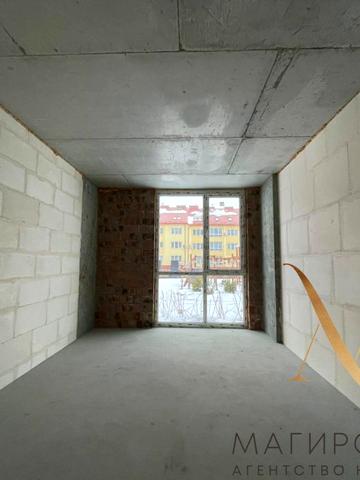 Червоної Калини вул., 8