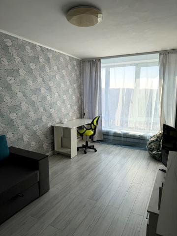 Литовський проспект, 12