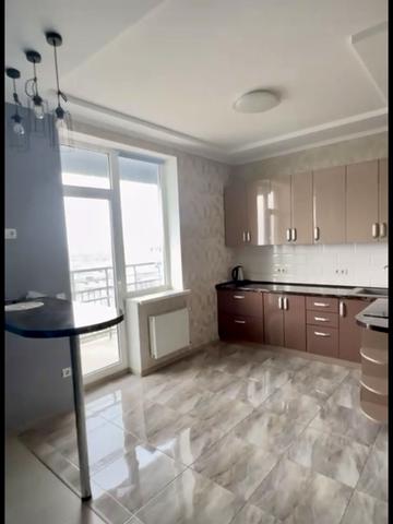 Михайлівська вул., (Будинок 1)