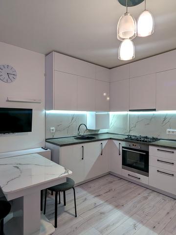 Бориса Гмирі вул., 14