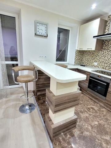 Героїв Харкова просп. (Московський), 128а