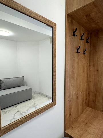 Романа Шухевича вул., 14