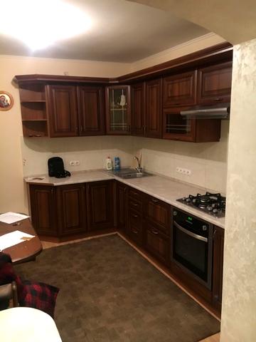 Василя Симоненка вул., 34