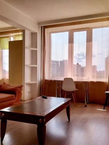 Лесі Українки бульв., 36-Б