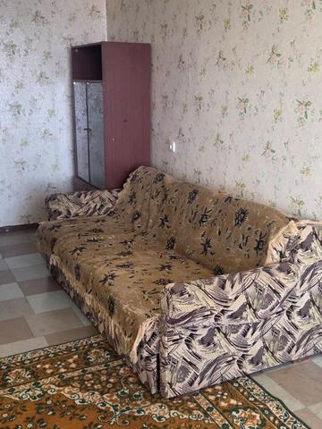 Космодромна вул., 2