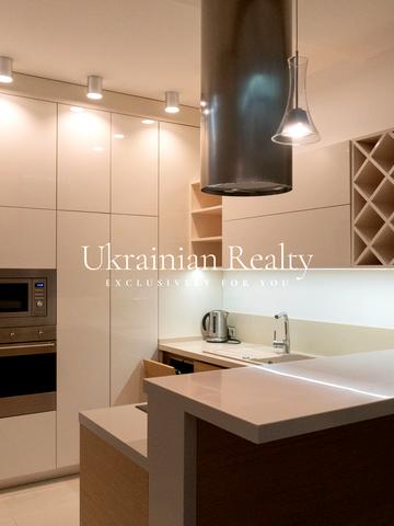 Болсуновська вул. (Сергія Струтинського), 2