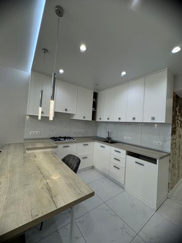 Слави бульв., 45-Б