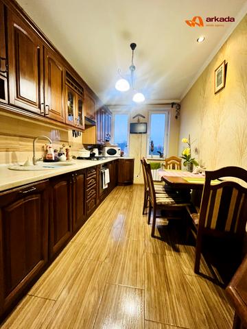 Надрічна вул., 2