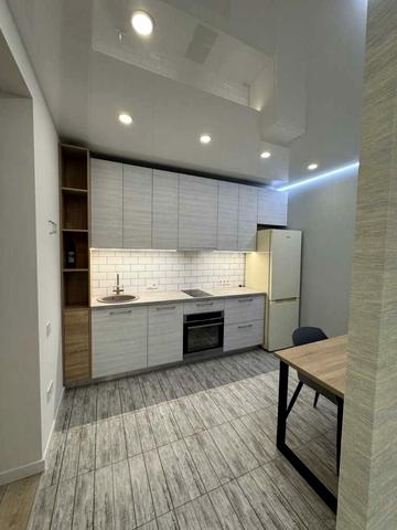 Домобудівельна вул., 3