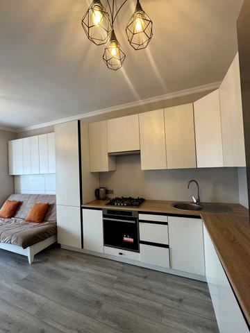 Монастирська вул. (Володарського), 41