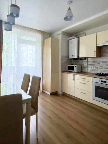 Глинянський Тракт вул., 165