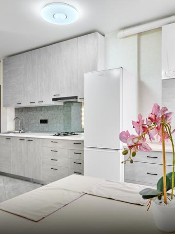 Героїв Небесної Сотні просп., 16/8