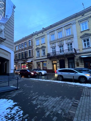 Миколая Коперника вул., 28