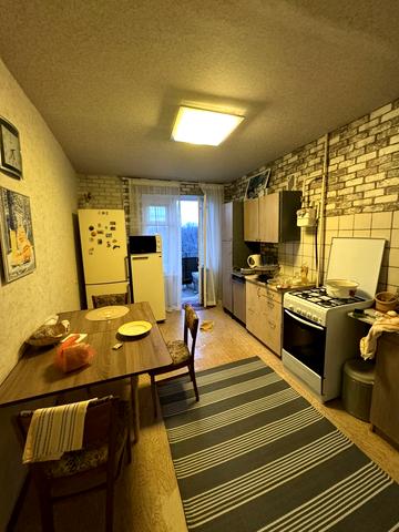 Макарова вул. (Більшовицька), 1-Б