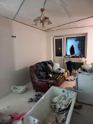 Дванадцятого Квітня вул., 5