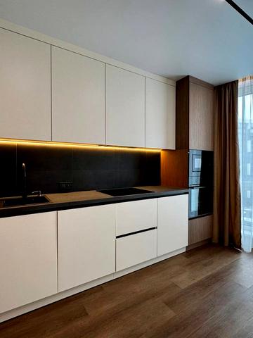 Ленкавського вул., (Будинок L5)