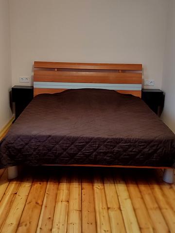 Хлібна вул., 18