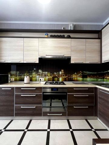 Зарічанська вул., 11л