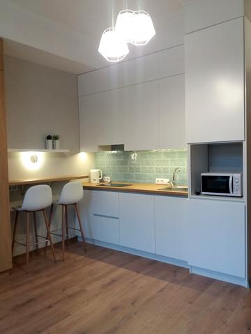 Донорська вул. (Слепнева), 1