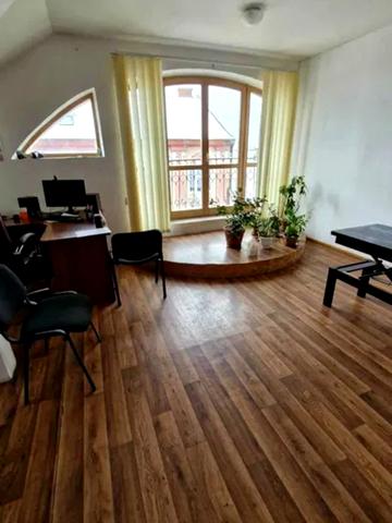 Августина Волошина вул., 19