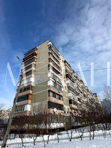 Червоної Калини просп. (Володимира Маяковського), 93-Б