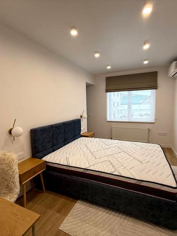 Яблунева вул., 26