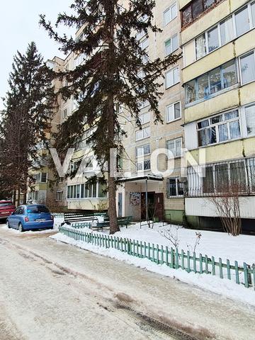 Русанівська набережна вул., 12/1