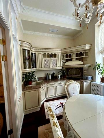 Заньковецької вул., 6